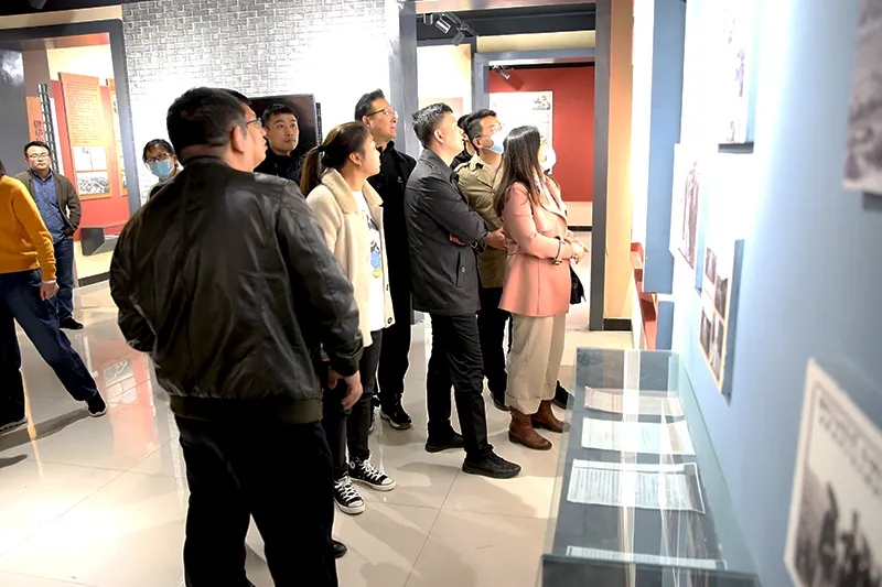 1614239699953541.jpg 640.webp (17).jpg